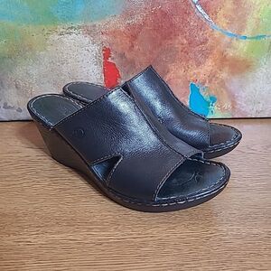 Born Slip On Wedge Womens Size 7 Leather Upper Peep Toe Black Comfort